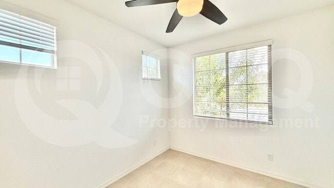 Building Photo - 10935 E Tesla Ave