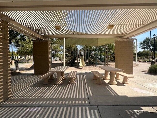 Building Photo - LYONS GATE COMMUNITY, 3PLUS DEN TWO STORY ...