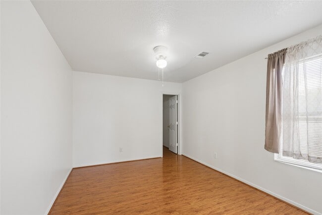 Building Photo - 19514 Swan Valley Dr