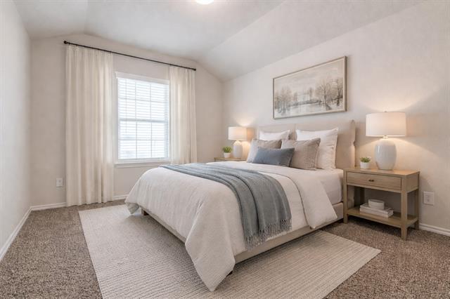 Building Photo - 914 Decker Dr