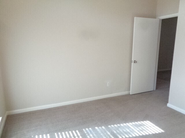 Building Photo - 446 N Compass Rose Cir