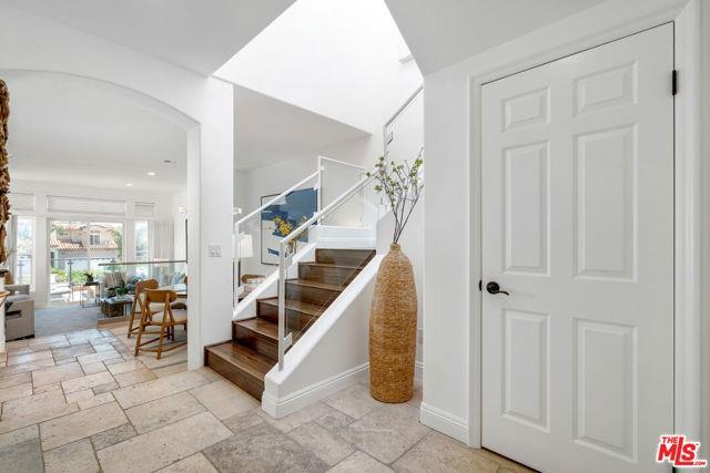 Building Photo - 6436 Lunita Rd