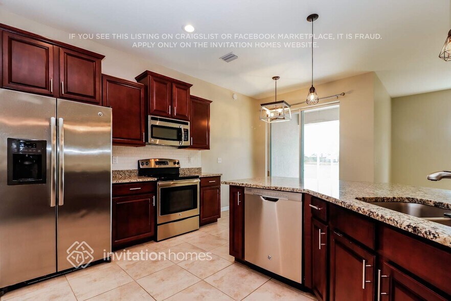 Building Photo - 3742 Silverlake Way