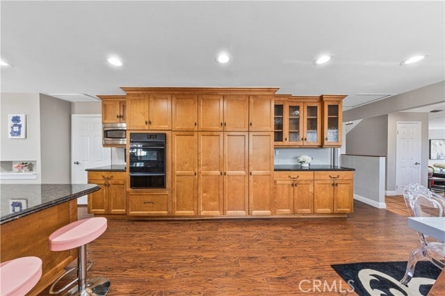 Building Photo - 927 Montecito Dr