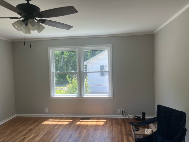 Building Photo - 206 D Carlton St