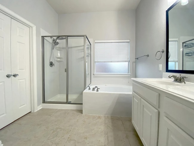 Building Photo - 2641 Sandcherry Dr