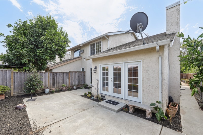 Building Photo - 1040 N Capitol Ave