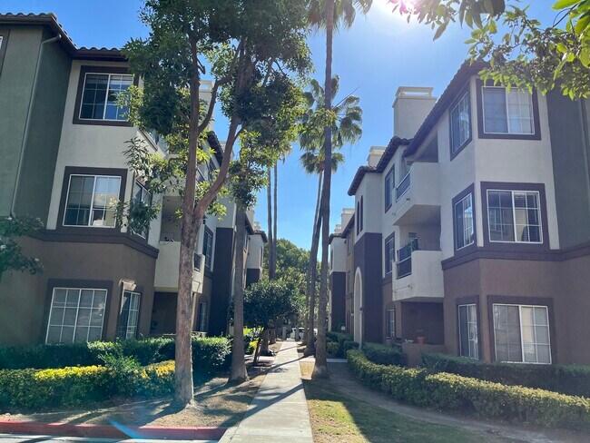 Building Photo - 8228 Station Village Ln