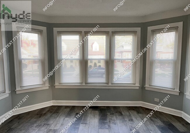 Building Photo - 8728 S Honore St