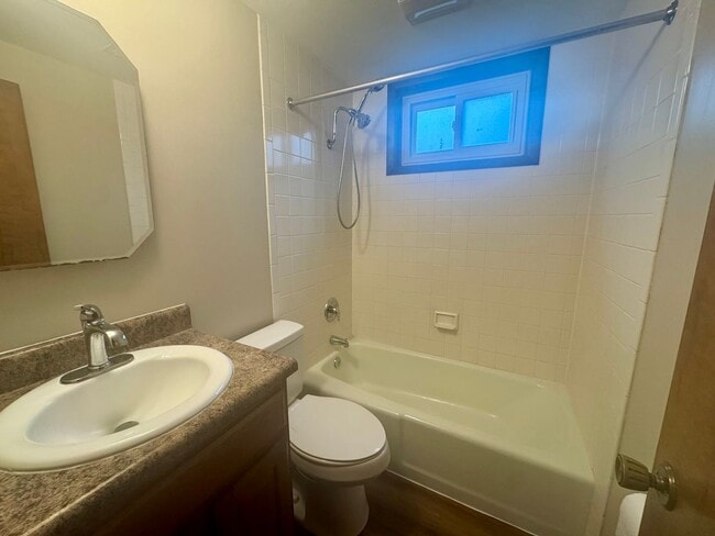 Building Photo - 4125 L St