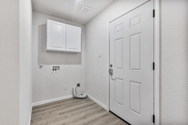 Building Photo - 1009 N Barrett Ave