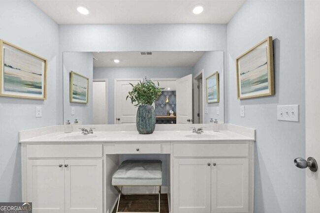 Building Photo - 2546 States Ave