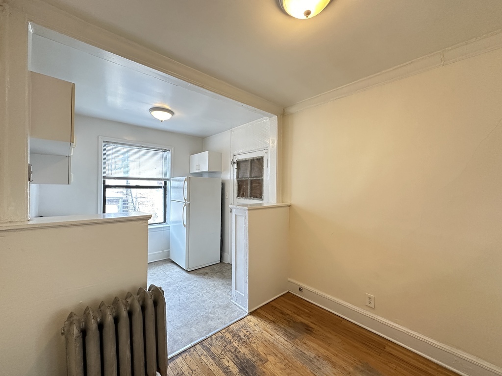 Building Photo - 2338 N Spaulding Ave