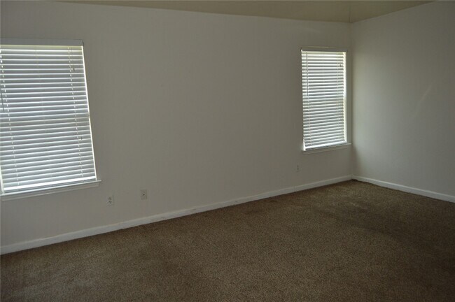 Building Photo - 1809 Herndon Dr