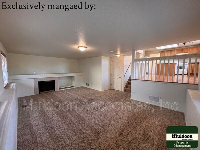Building Photo - 5807 Poudre Way