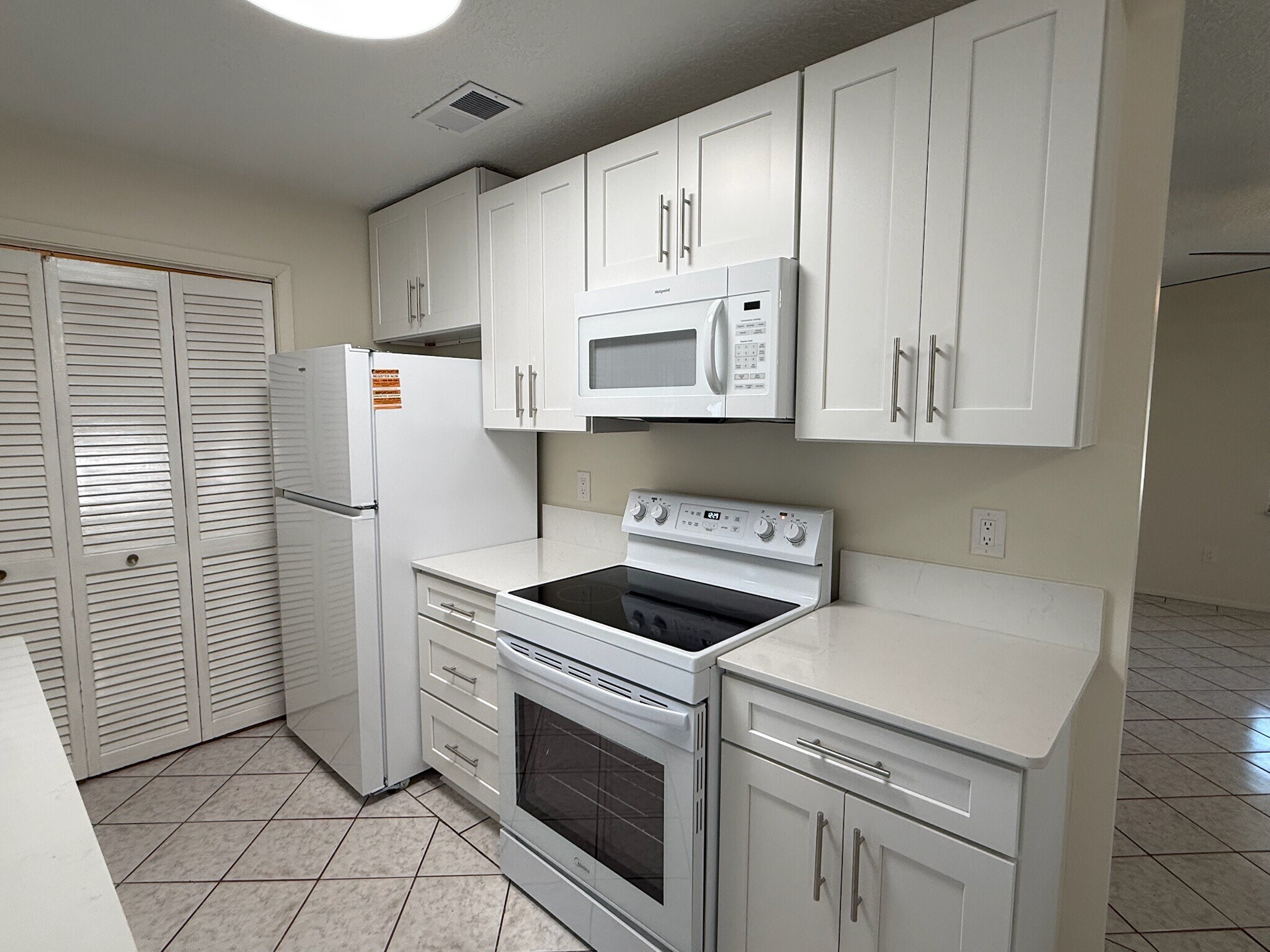 Kitchen 2 - 209 Phoenetia Dr