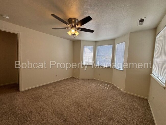 Building Photo - 3958 Village Dr