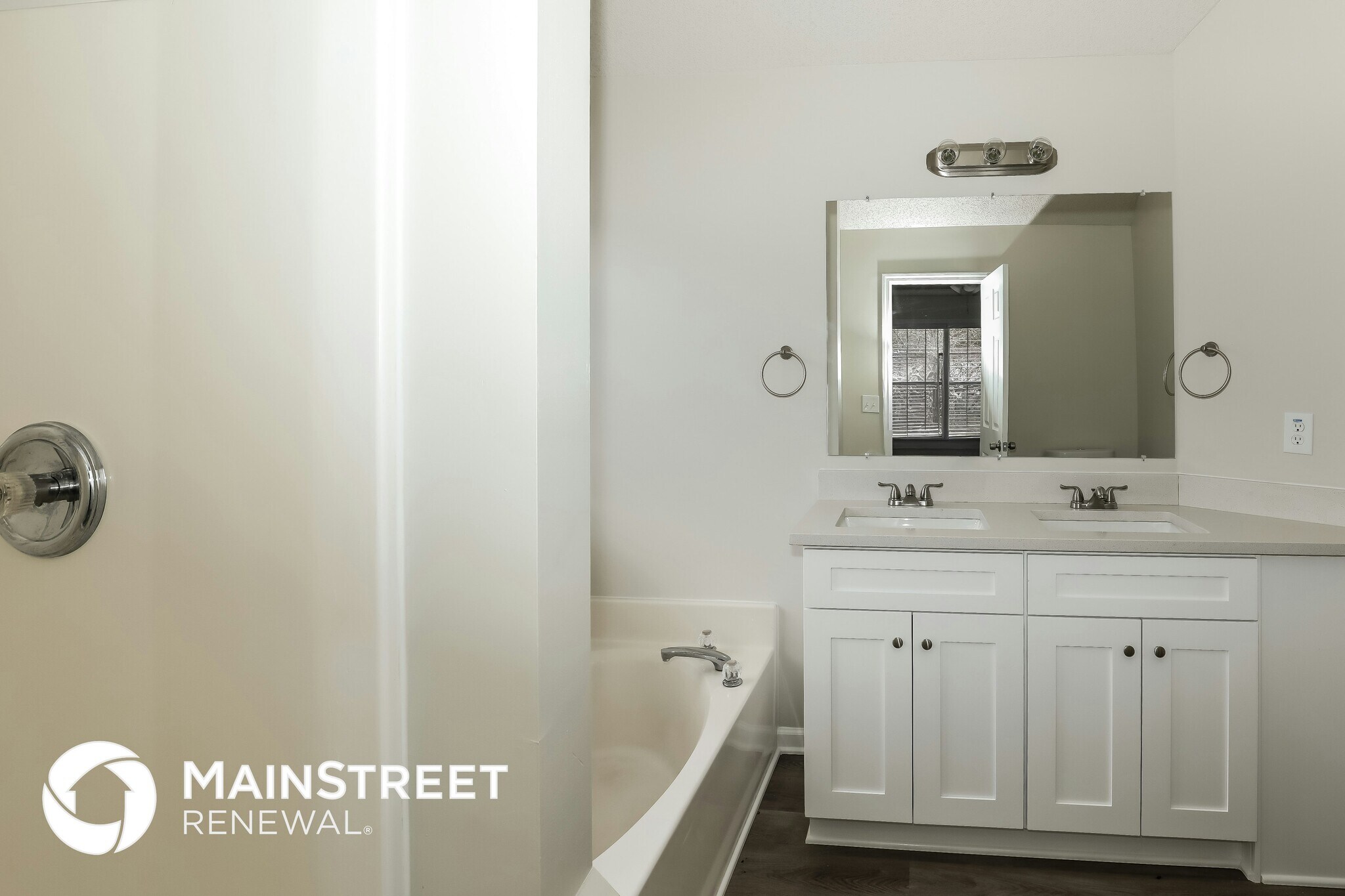 Building Photo - 1065 Garrison Ct