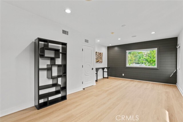 Building Photo - 3677 Eddingham Ave