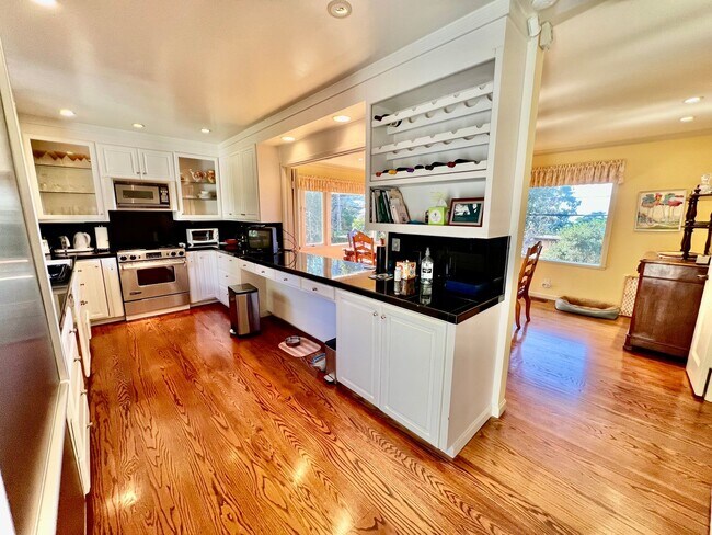 Building Photo - Charming and Accommodating Carmel-by-the-Sea Home coming soon!