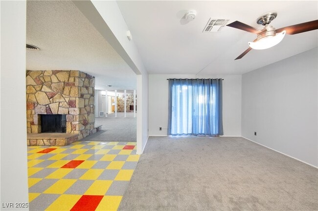 Building Photo - 1608 Houssels Ave
