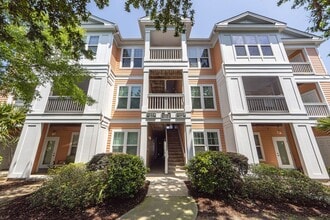 Building Photo - 1 Bedroom 1 Bath Condo in Southampton Pointe - Mt. Pleasant