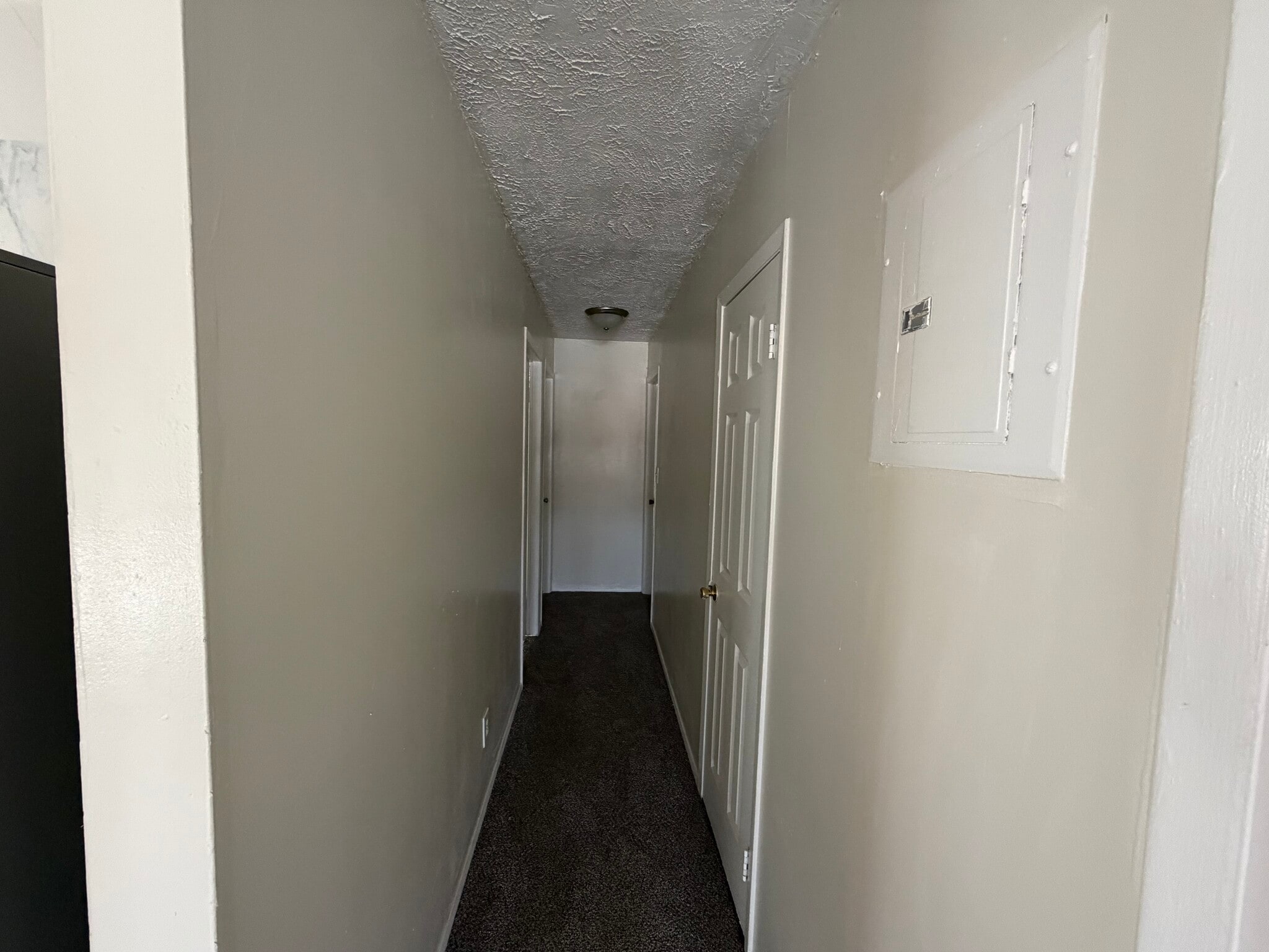 Building Photo - 21916 Edgewood Ave