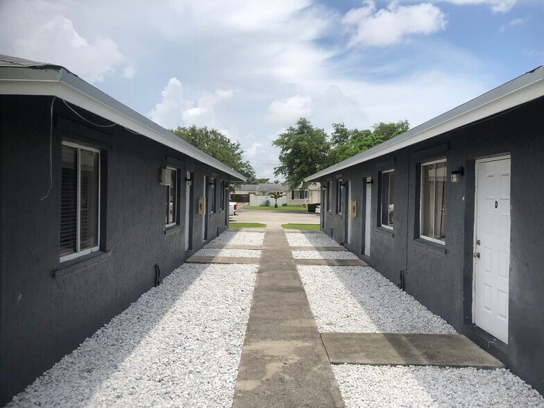 Building Photo - 2440-2442 Jackson St