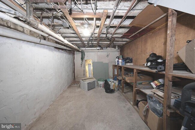 Building Photo - 418 Harlan St