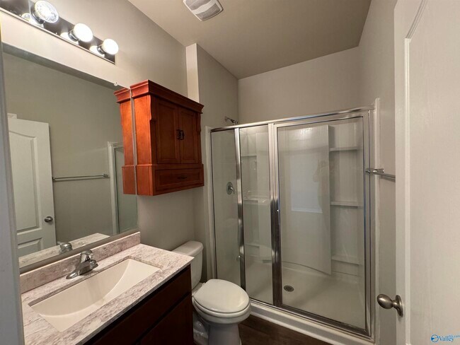 Building Photo - 30000 Abbeywood Ln