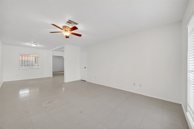 Building Photo - 15022 Chipman Ln.