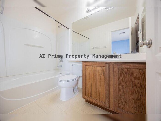 Building Photo - 2032 N 78th Glen