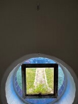 Building Photo - 172 E Green St