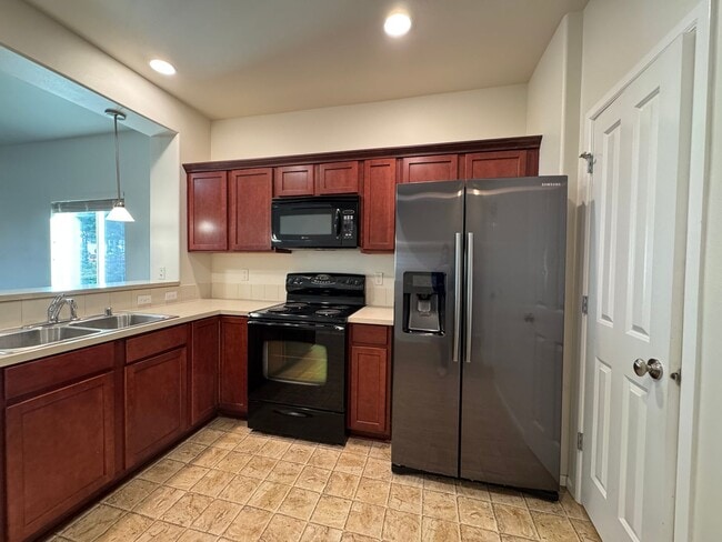 Building Photo - 2 Bed, 3 Bath in Cordata Neighborhood