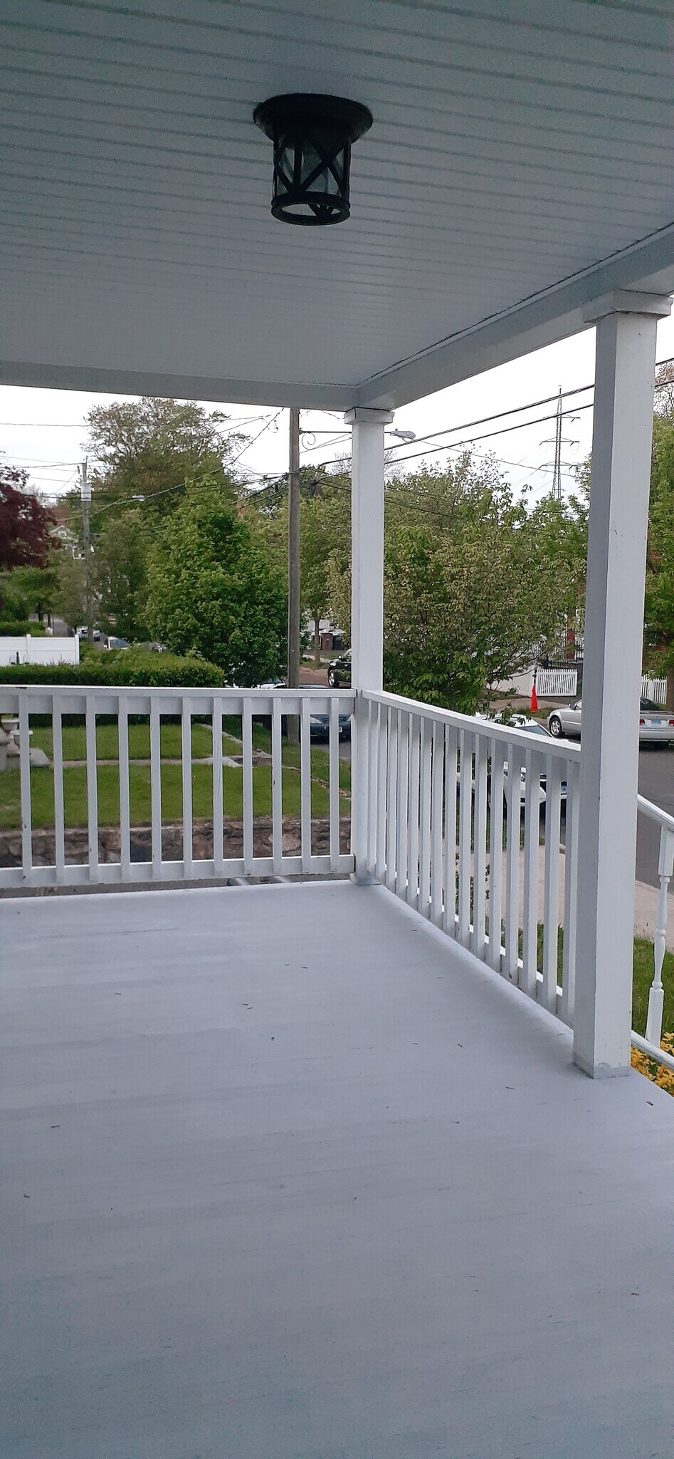 Left side of front porch - 254 Culloden Rd