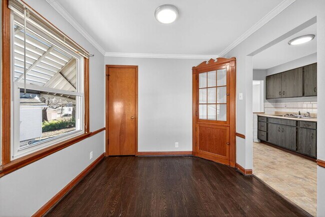 Building Photo - 1414 Comet Dr