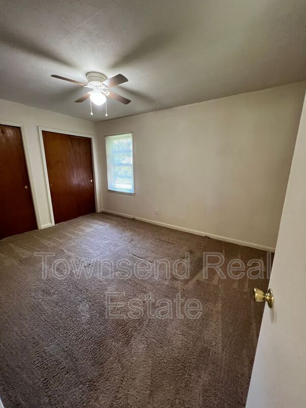 Building Photo - 116-A Oates Dr