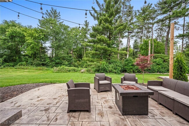 Building Photo - 3071 Liberty Ledges Dr