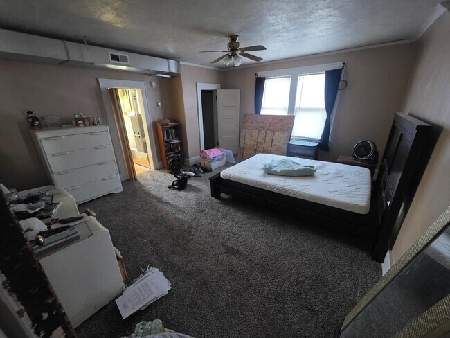 Building Photo - 20 N Willow St