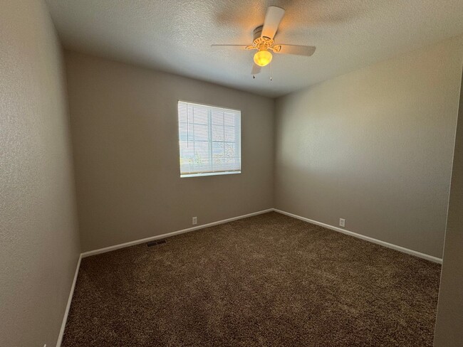 Building Photo - Updated 3 Bedroom in Stetson Hills