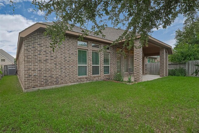 Building Photo - 10623 Davlee Ln