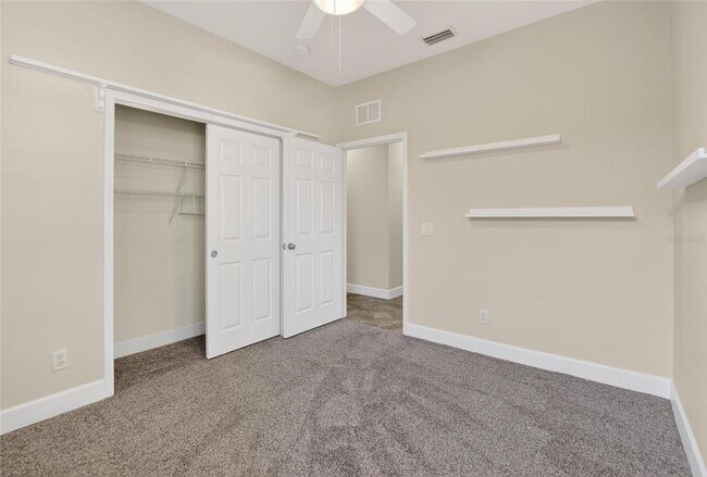 Building Photo - 210 Shell Falls Dr