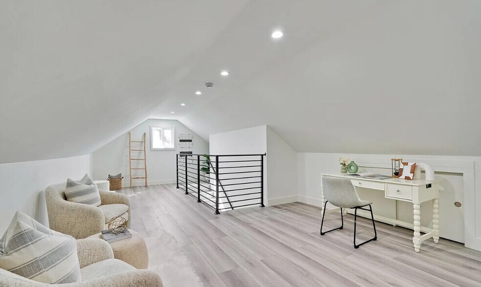 Building Photo - 331 San Antonio Ave