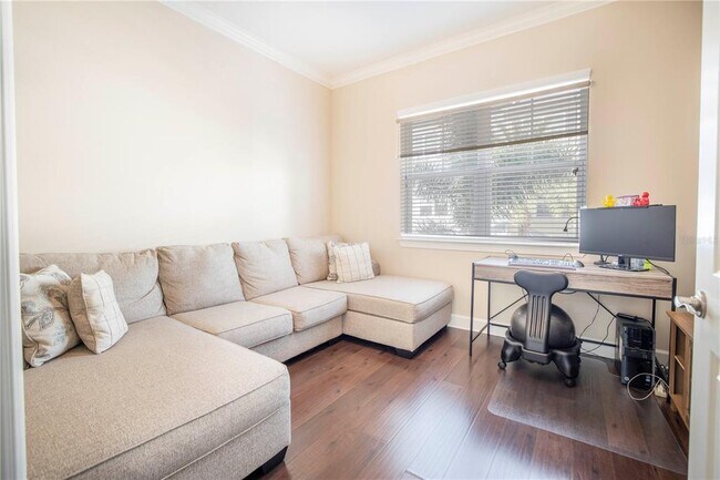 Building Photo - 6036 Anchorage Way S