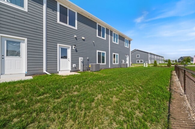 Building Photo - 1232 Gillespie Ln