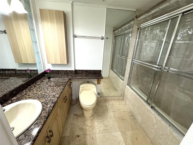 Building Photo - 1824 Brickell Ave