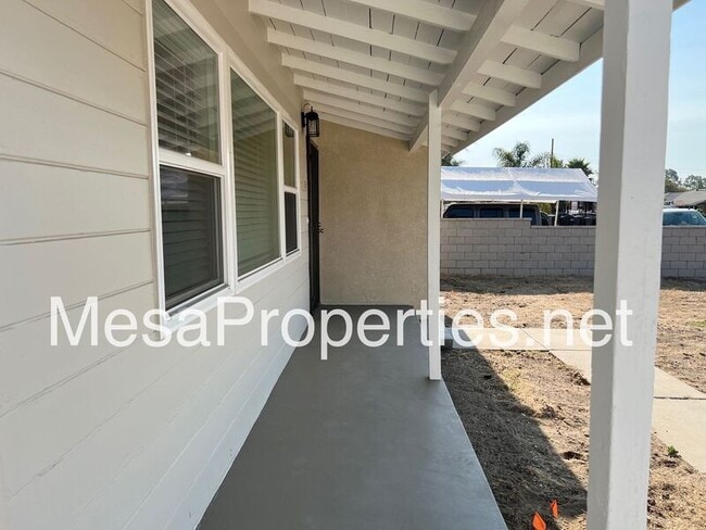 Building Photo - 14798 Ivy Ave