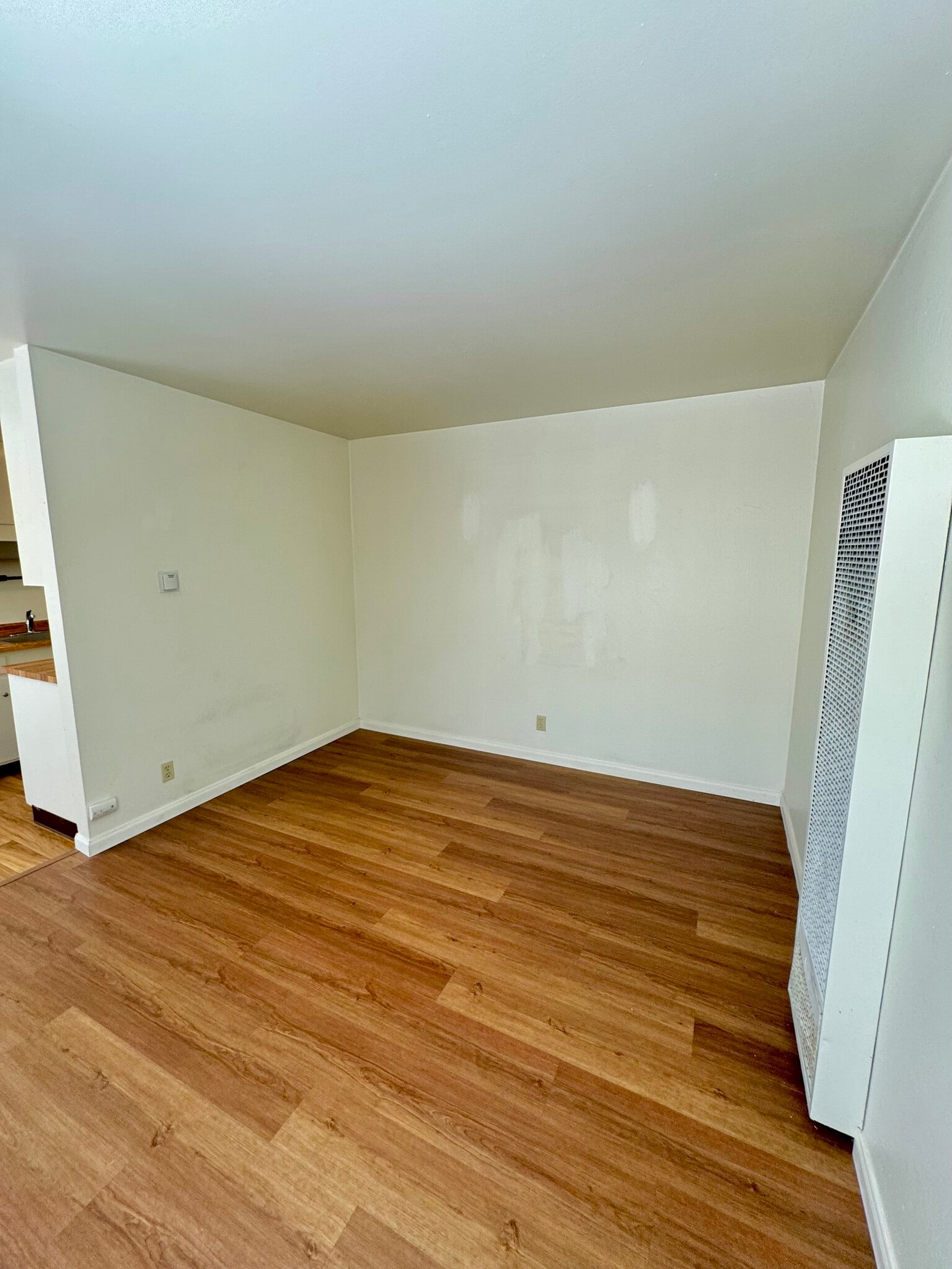 Building Photo - 870 Grove St