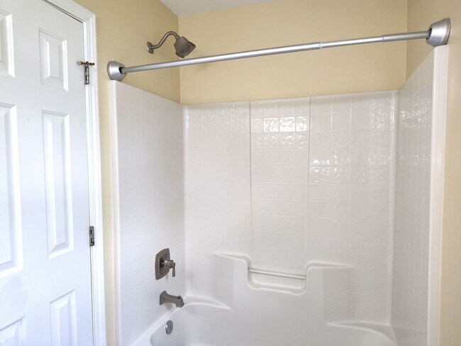 Building Photo - Stunning Corner Lot home located within a cul-de-sac in the Mitchell Glen Community!