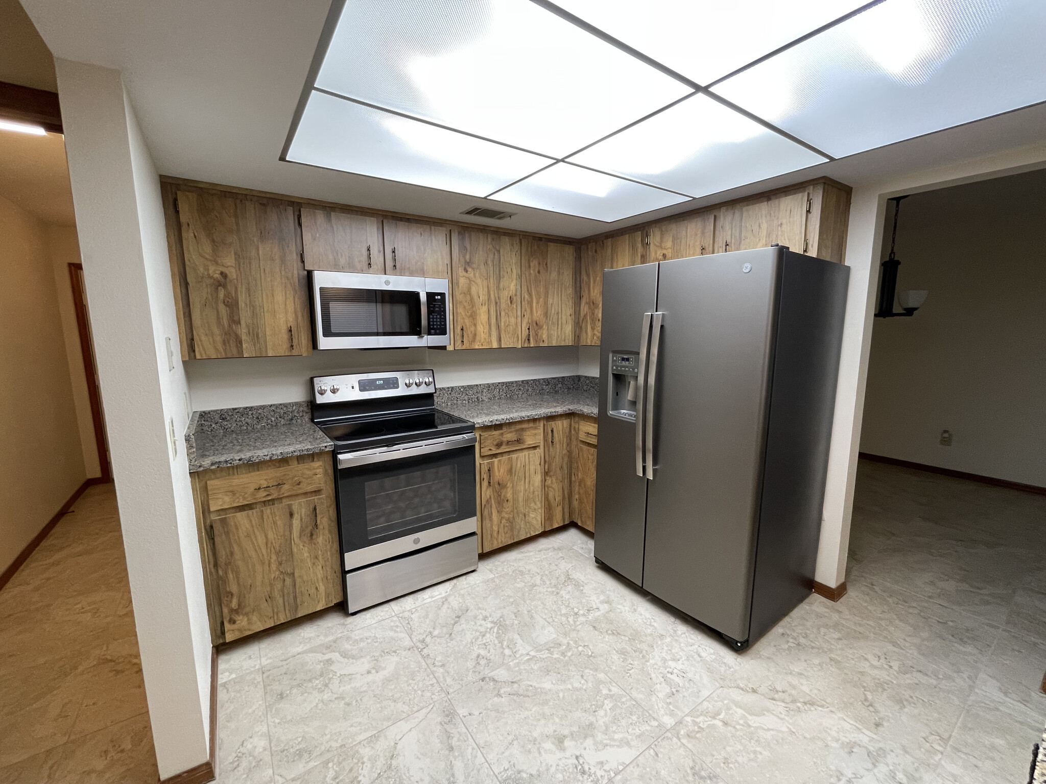 Building Photo - 1523 Elf Stone Ct